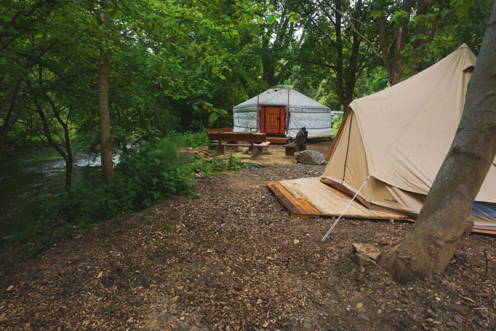 Glamping-Zelt und Jurte